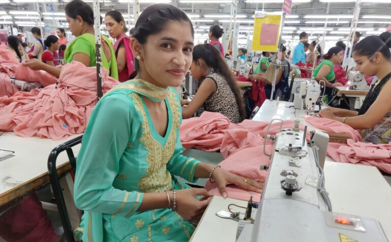employee eyesight support for Indian sewing‑shop factory staff